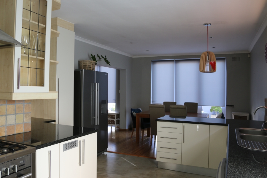 To Let 3 Bedroom Property for Rent in Kommetjie Western Cape